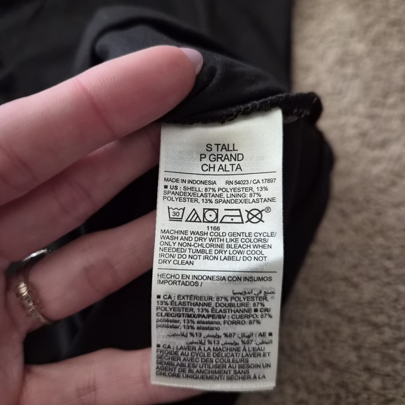 Old Navy Black Sleeveless Tank Top • Size S Tall - Picture 5 of 6